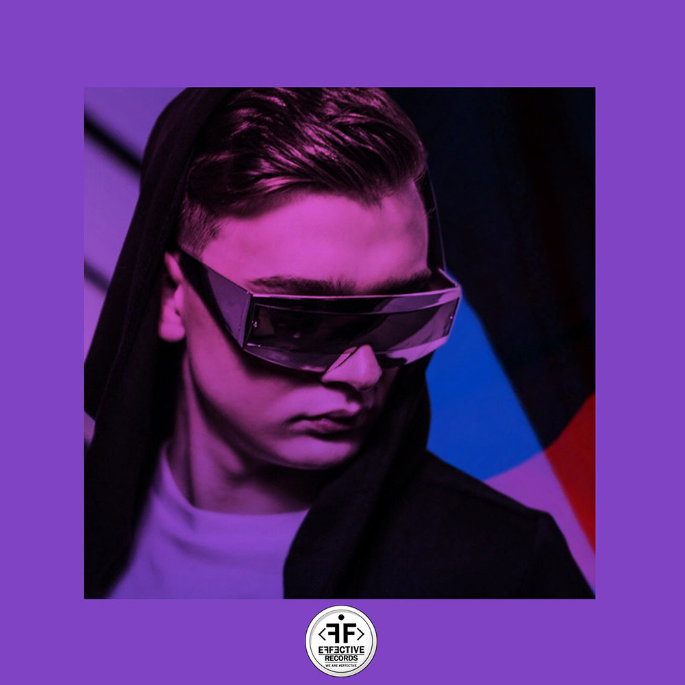 Bandana insanity рингтон. Rompasso bandana insanity. Ромпассо ремикс. Rompasso ignis фото. Ромпассо ремикс.